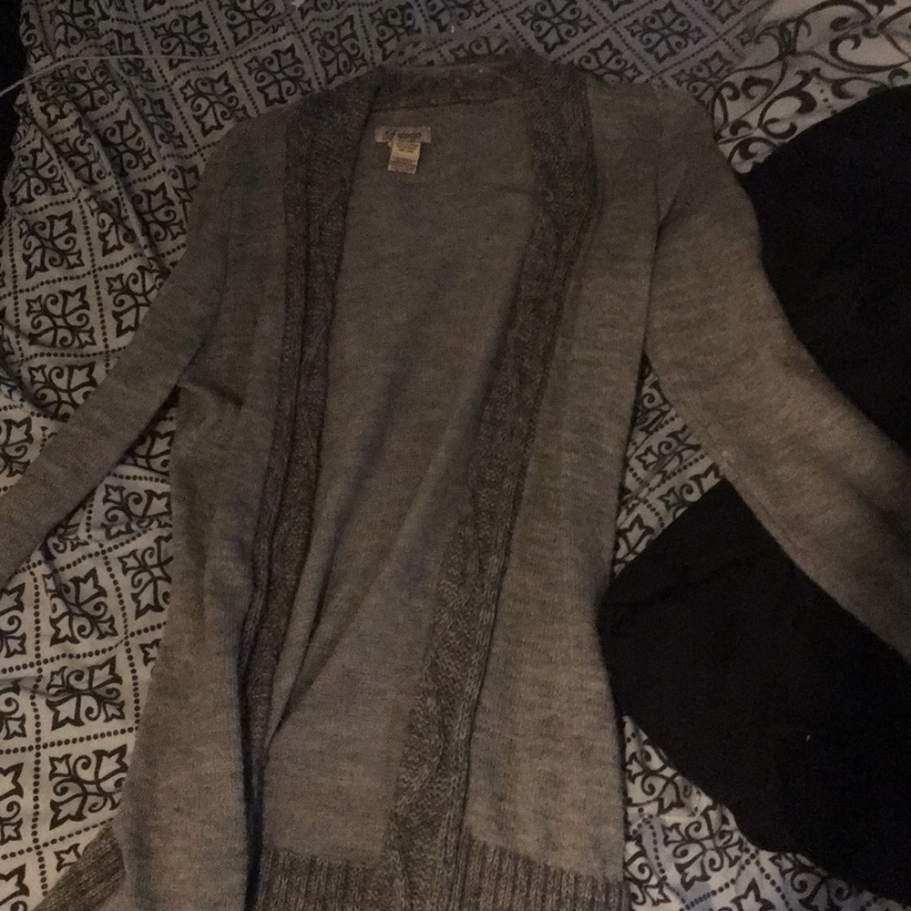Grey cardigan